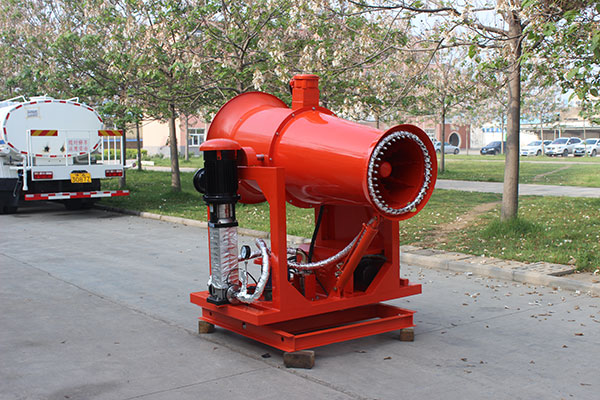 煤場霧炮機(jī).jpg 煤場霧炮機(jī).jpg