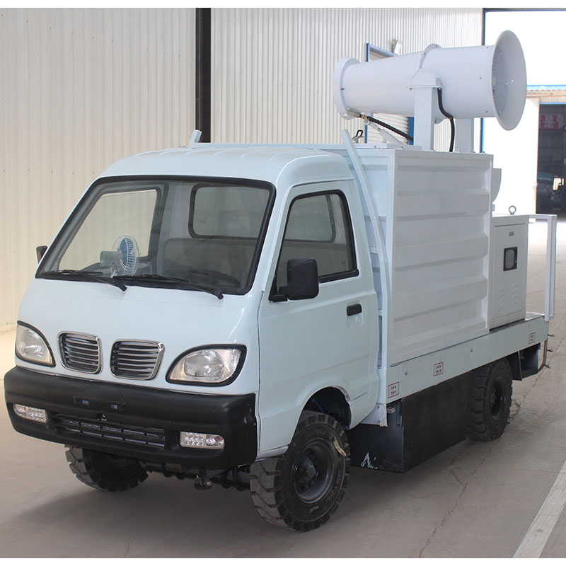 車載除塵霧炮噴霧設(shè)備有效治理礦山粉塵！