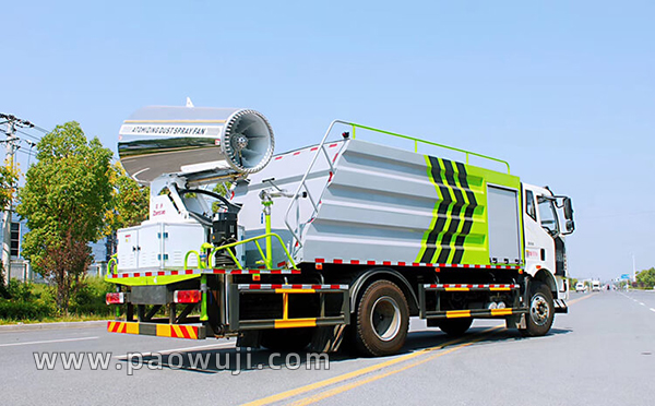 鄭通霧炮機(jī)廠家,霧炮機(jī)廠家直銷 -車載降塵霧炮機(jī).jpg